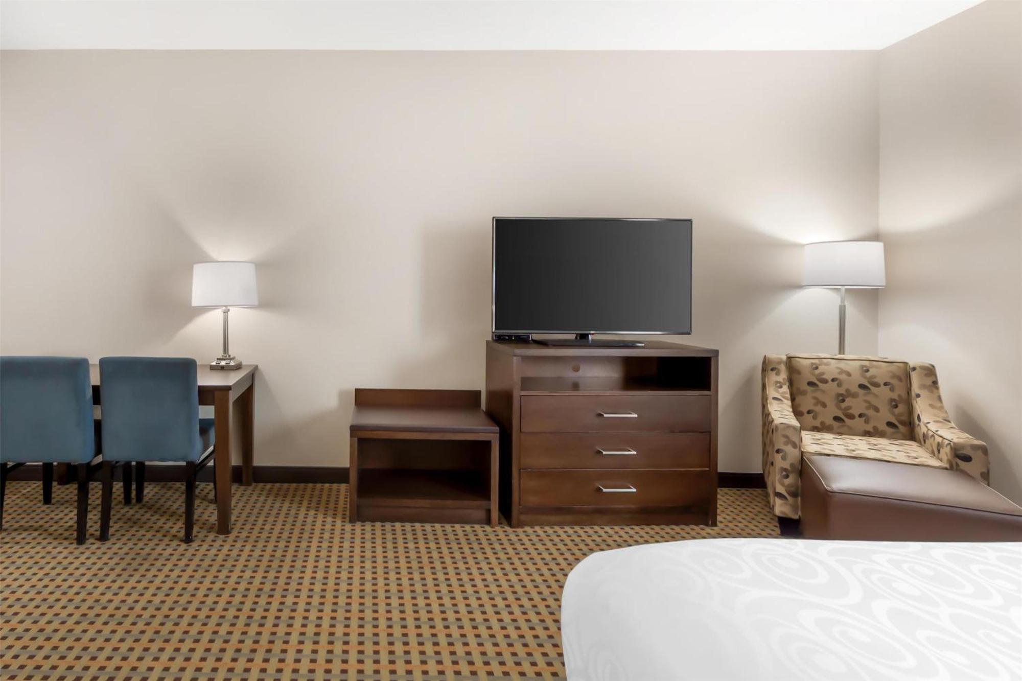 Best Western Plus Hinton Inn & Suites Dış mekan fotoğraf